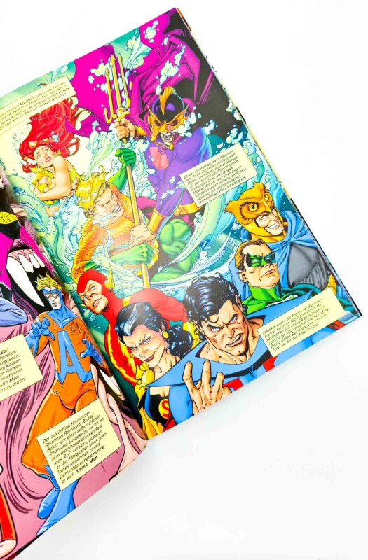 Die Neue Geschichte des DC-Universums   HC
